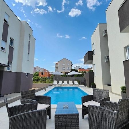 The Sands Luxury Pool Aparthotel 2 Novalja Exterior foto
